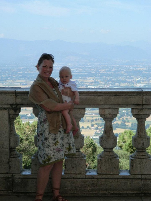 168873_438886302799471_248791620_nsmall