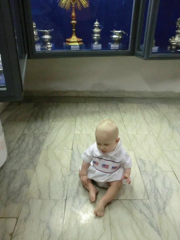 599605_438888446132590_133826739_nsmall